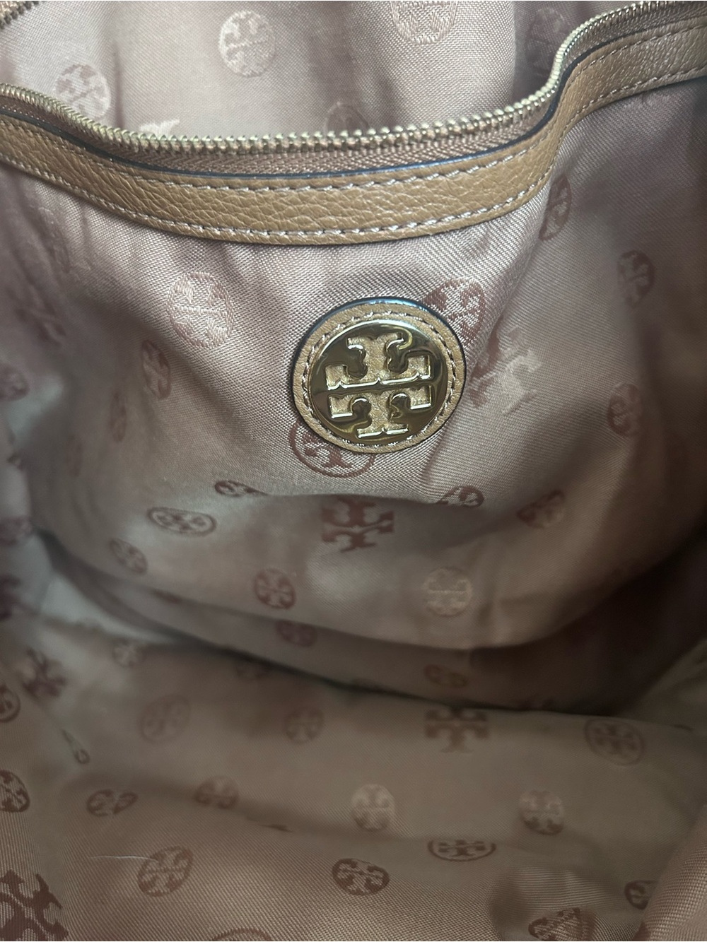 Tory Burch Cognac Leather Chain-Trim Shoulder Bag out - Picture 5 of 6